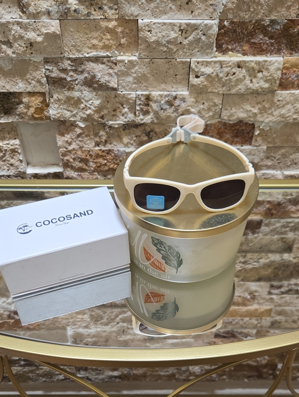 Cocosand White Frame Sunglasses with Dark Lenses